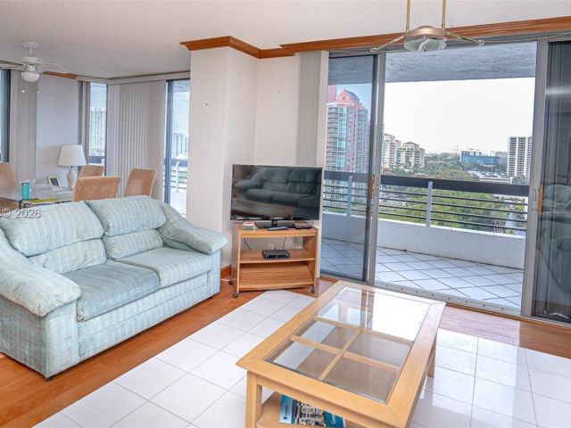 Apartment for rent  Unit #1401 - photo 7528550