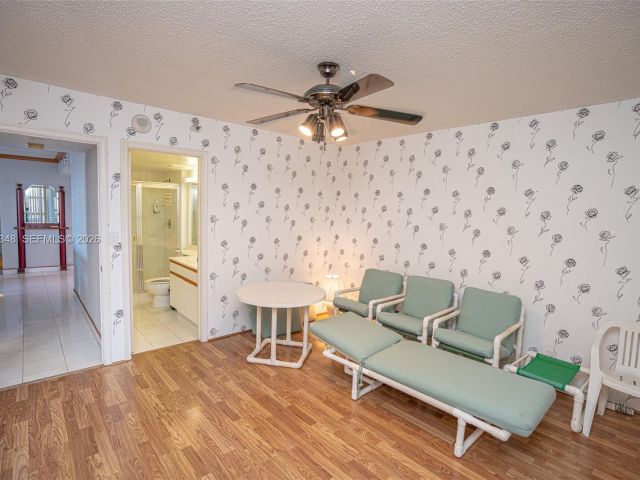 Apartment for rent  Unit #1401 - photo 7528553