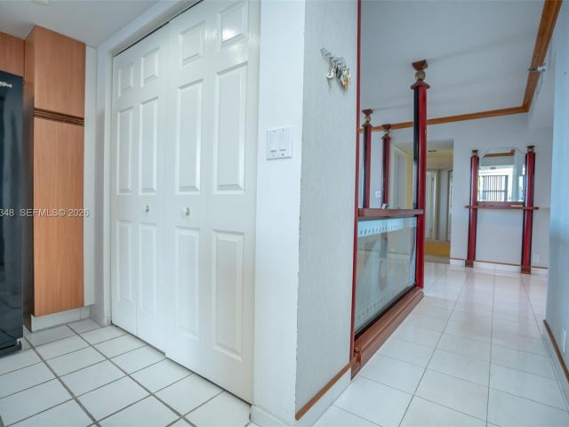 Apartment for rent  Unit #1401 - photo 7528563