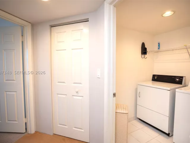 3-bedroom condo for rent in Aventura - 3530 Mystic Pointe Dr 1401 - MondialRealty
