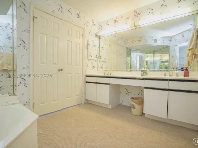 3-bedroom condo for rent in Aventura - 3530 Mystic Pointe Dr 1401 - MondialRealty