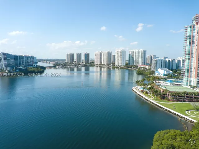 3-bedroom condo for rent in Aventura - 3530 Mystic Pointe Dr 1401 - MondialRealty