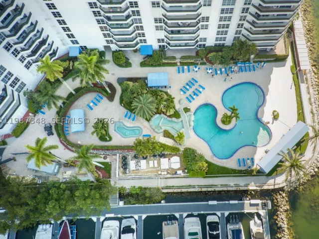 3-bedroom condo for rent in Aventura - 3530 Mystic Pointe Dr 1401 - MondialRealty
