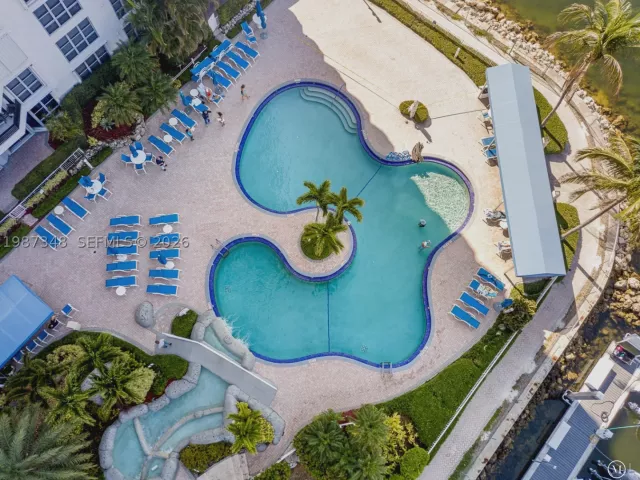 3-bedroom condo for rent in Aventura - 3530 Mystic Pointe Dr 1401 - MondialRealty