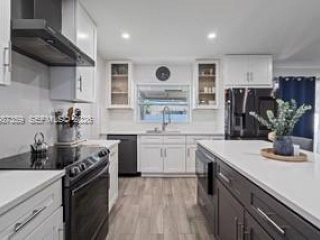 Home for rent at 8461 NW 16th St 8461 - photo 7515877