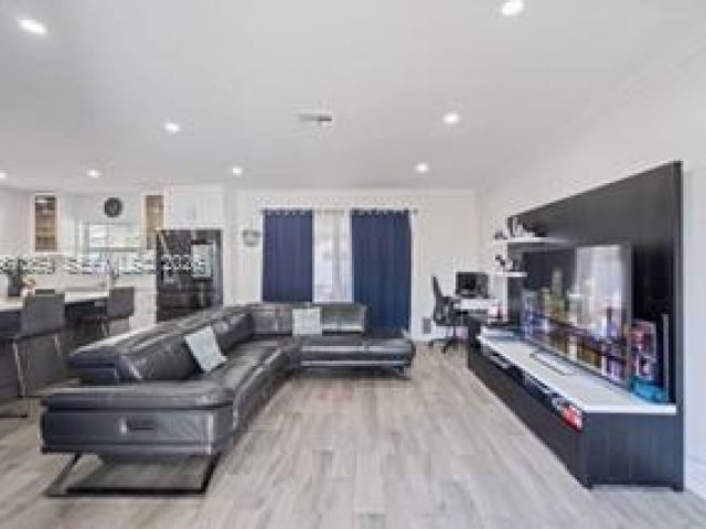 Home for rent at 8461 NW 16th St 8461 - photo 7515881