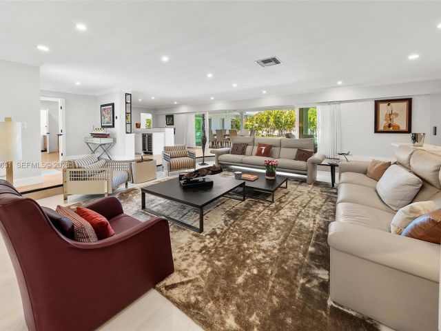 Home for rent at 424 Alamanda Dr - photo 7521389