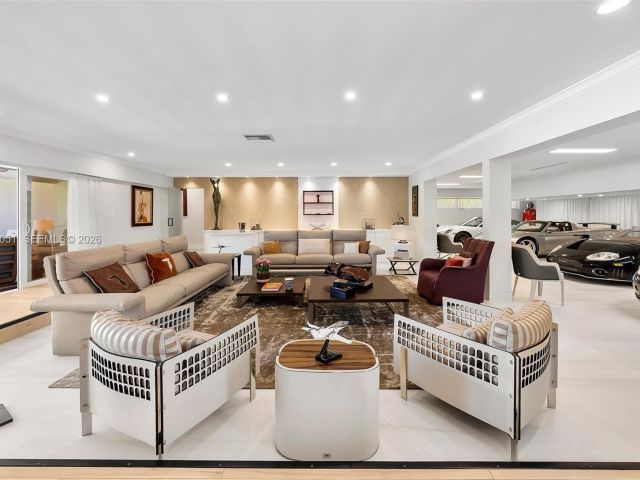 Home for rent at 424 Alamanda Dr - photo 7521394