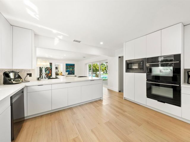 Home for rent at 424 Alamanda Dr - photo 7521399