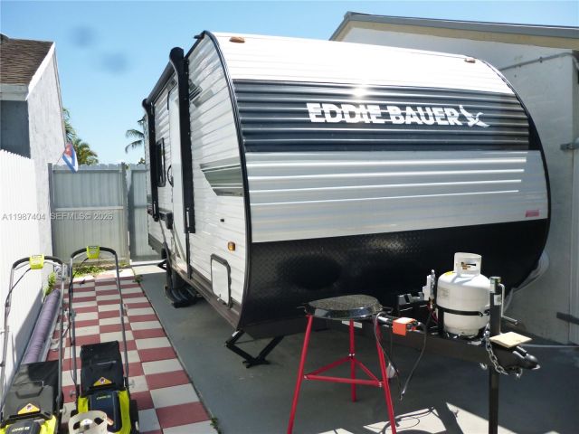 Home for sale at 19372 SW 119th Ct - photo 7515989