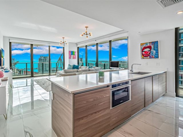 Apartment for rent  Unit #4306 - photo 7516093