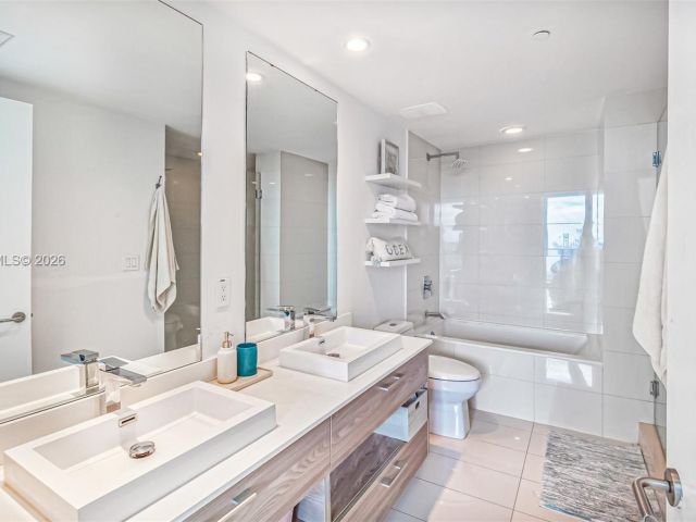 Apartment for rent  Unit #4306 - photo 7516102