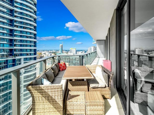 Apartment for rent  Unit #4306 - photo 7516108