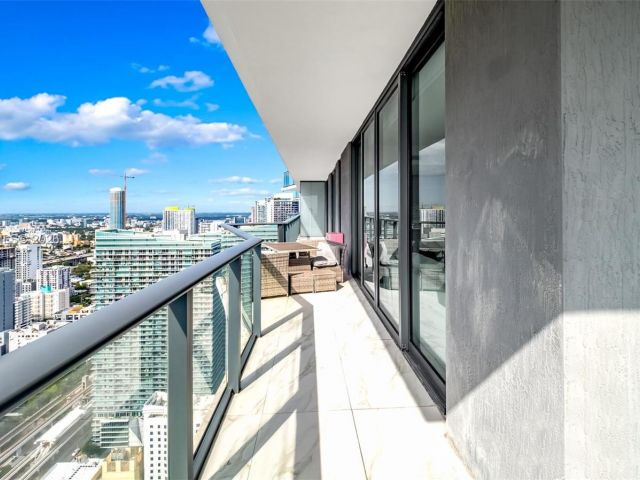 Apartment for rent  Unit #4306 - photo 7516110