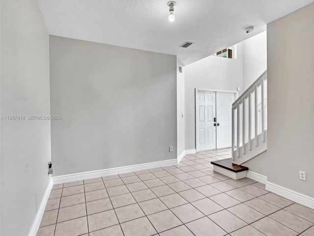 Home for rent at 1498 SW 106th Ave 1498 - photo 7515960