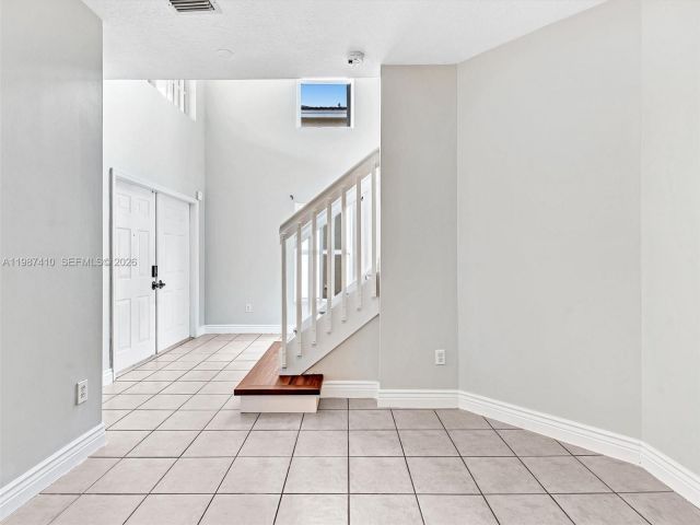 Home for rent at 1498 SW 106th Ave 1498 - photo 7515962