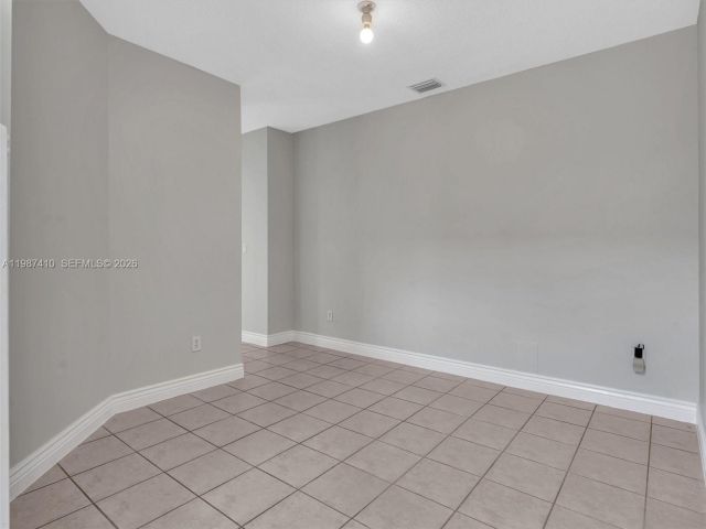 Home for rent at 1498 SW 106th Ave 1498 - photo 7515963