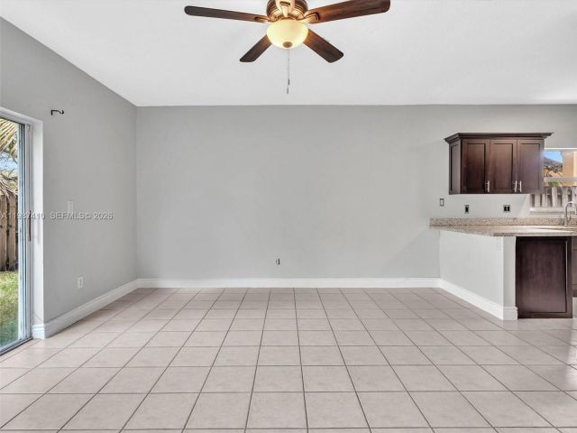 Home for rent at 1498 SW 106th Ave 1498 - photo 7515964