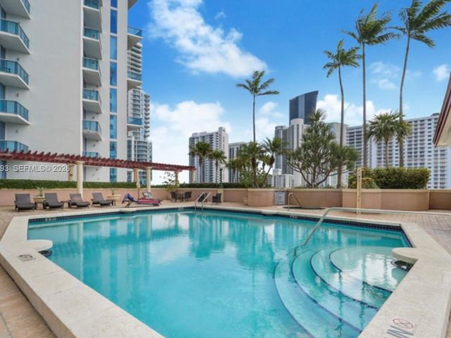 Apartment for rent  Unit #1205 - photo 7516407