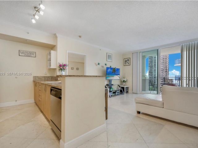 Apartment for rent  Unit #1205 - photo 7516410