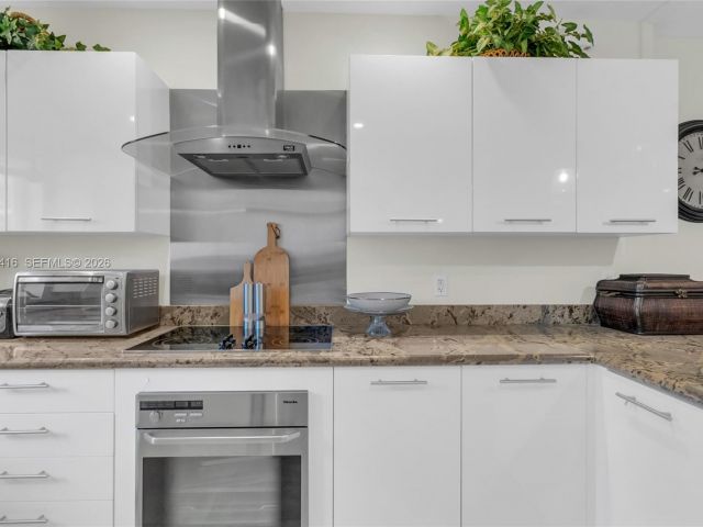 Home for sale at 1995 Ixora Rd - photo 7516186