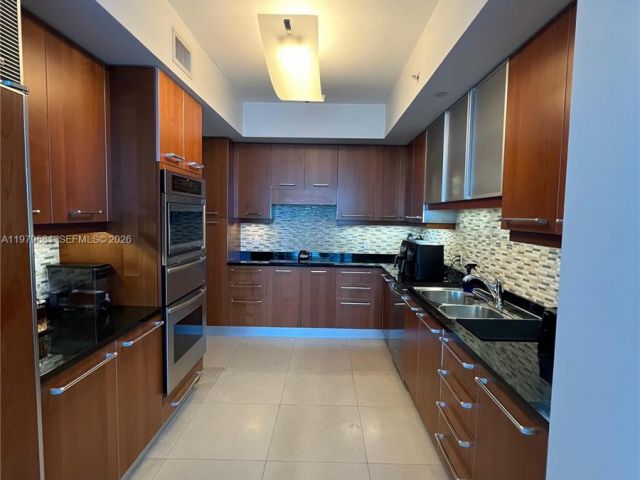 Apartment for sale  Unit #3102 - photo 7522909