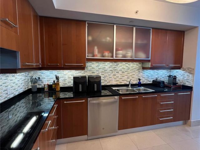 Apartment for sale  Unit #3102 - photo 7522911