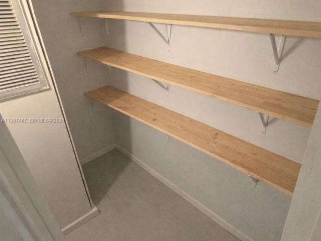 Apartment for rent  Unit #404 - photo 7519808