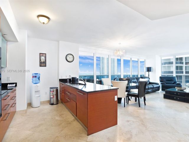 Apartment for sale  Unit #2808 - photo 7516422