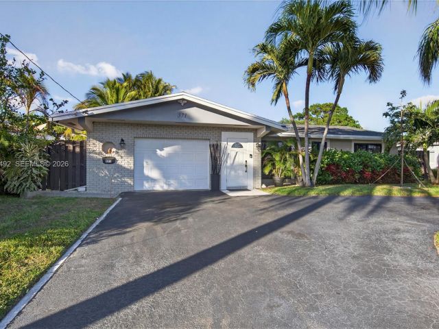 Home for rent at 371 SE 3rd St 371 - photo 7517580