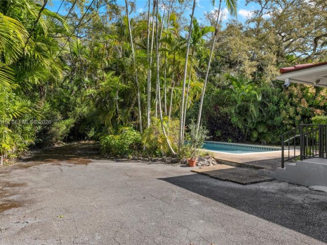 Home for sale at 731 San Juan Dr - photo 7517505