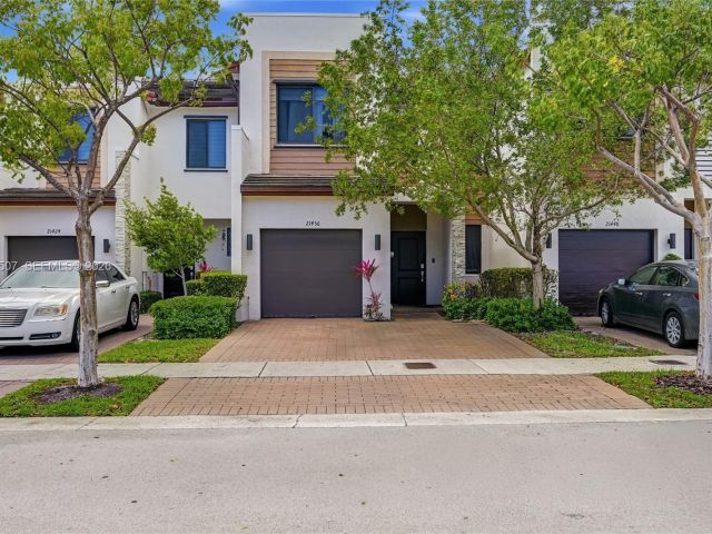 Home for sale at 21436 NE 2nd Ct - photo 7517839