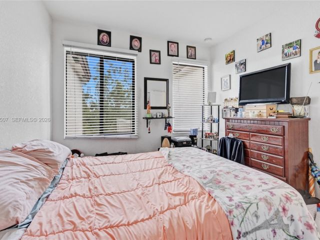 Home for sale at 21436 NE 2nd Ct - photo 7517858