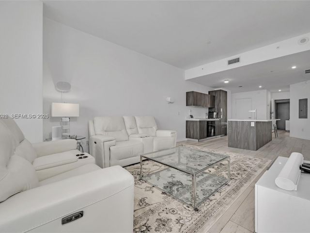 Apartment for rent  Unit #4805 - photo 7518999