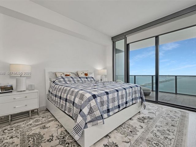 Apartment for rent  Unit #4805 - photo 7519001