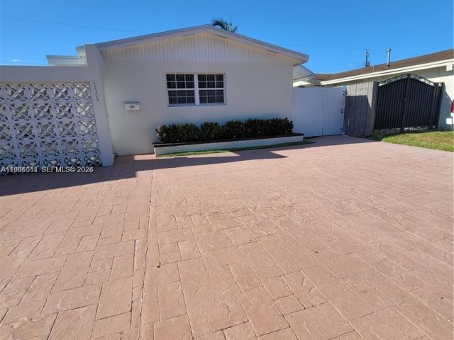 Home for sale at 12305 SW 42nd St - photo 7517800