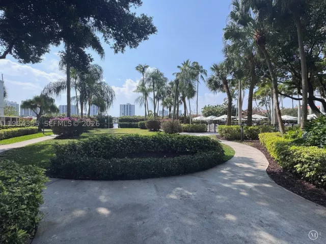 2-bedroom condo for sale in Aventura - 3610 Yacht Club Dr 1002 - MondialRealty