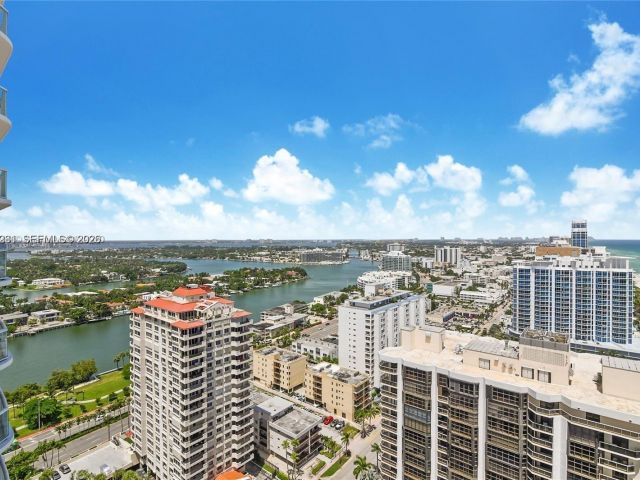 Apartment for rent  Unit #2810 - photo 7519750