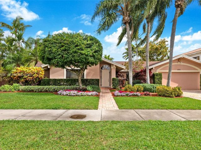 Home for sale at 2011 NE 211th Ter - photo 7518670