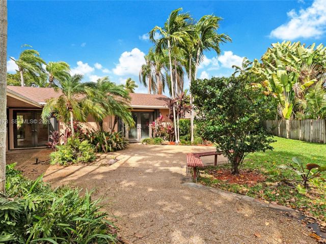 Home for sale at 2011 NE 211th Ter - photo 7518688