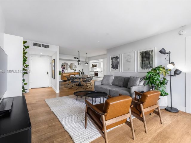 Apartment for sale  Unit #A405 - photo 7519602