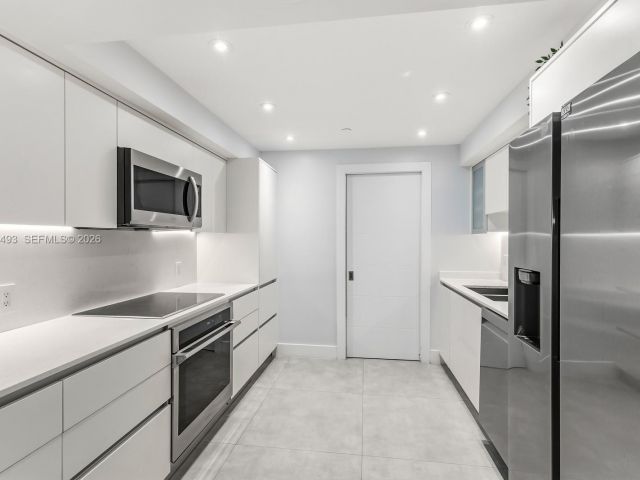 Apartment for sale  Unit #A405 - photo 7519605