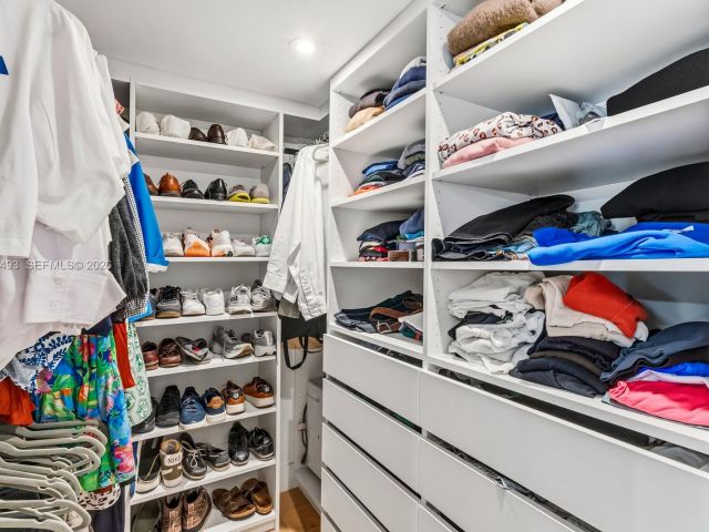 Apartment for sale  Unit #A405 - photo 7519615