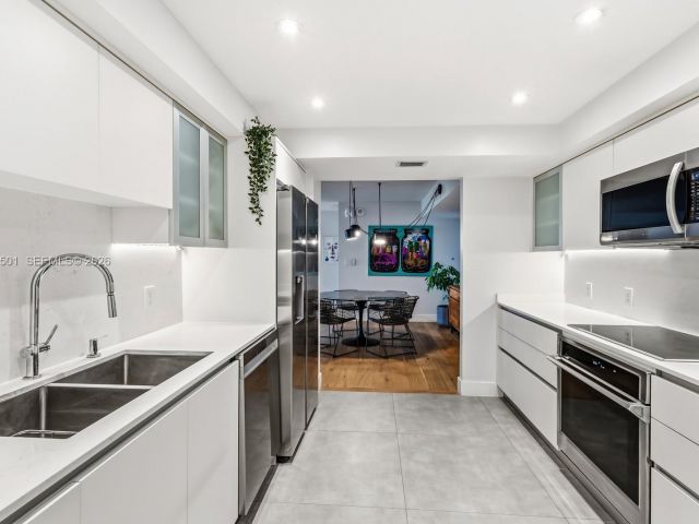 Apartment for rent  Unit #A405 - photo 7519627