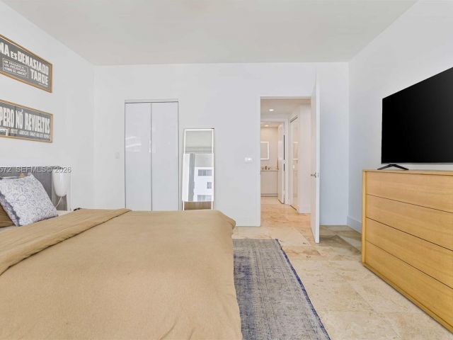 Apartment for sale  Unit #1606 - photo 7520301