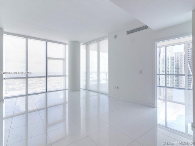 Apartment for sale  Unit #3601 - photo 7525174