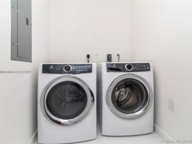 Apartment for sale  Unit #3601 - photo 7525182