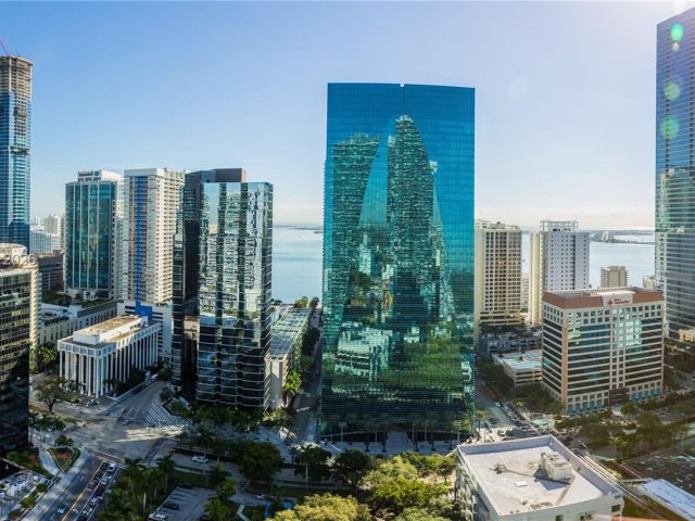 Apartment for rent  Unit #2702 - photo 7520341