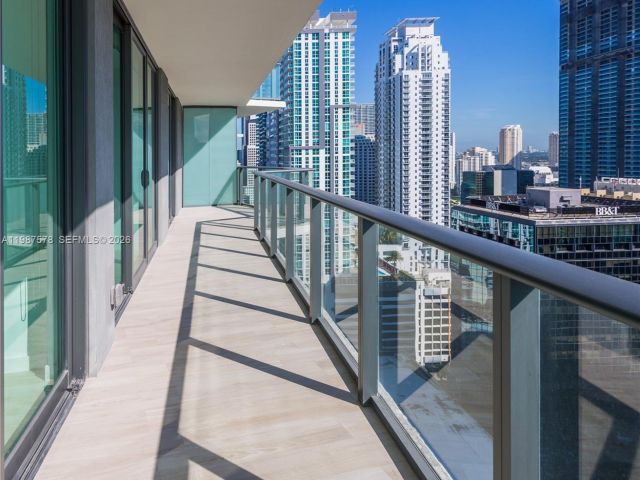 Apartment for rent  Unit #2702 - photo 7520343