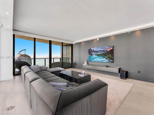 Apartment for sale  Unit #1601 - photo 7518888